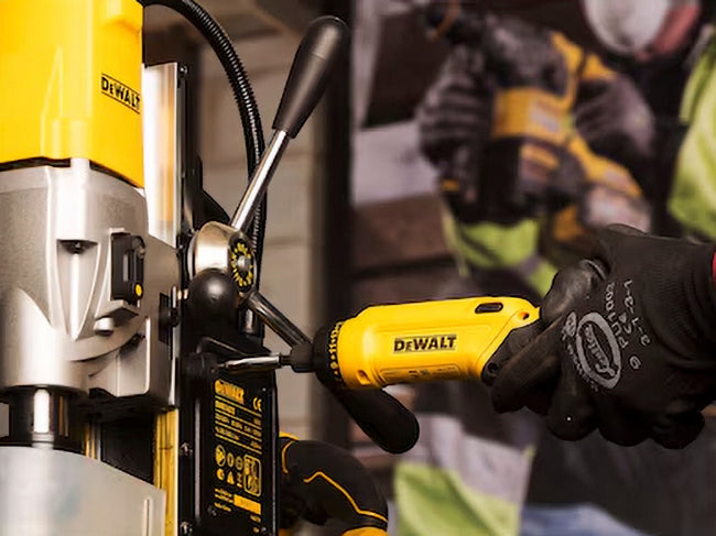 Dewalt DCF680G2-QW
7,2 Volt / 1 Ah Akku-Knickschrauber 1/4" Innensechskant